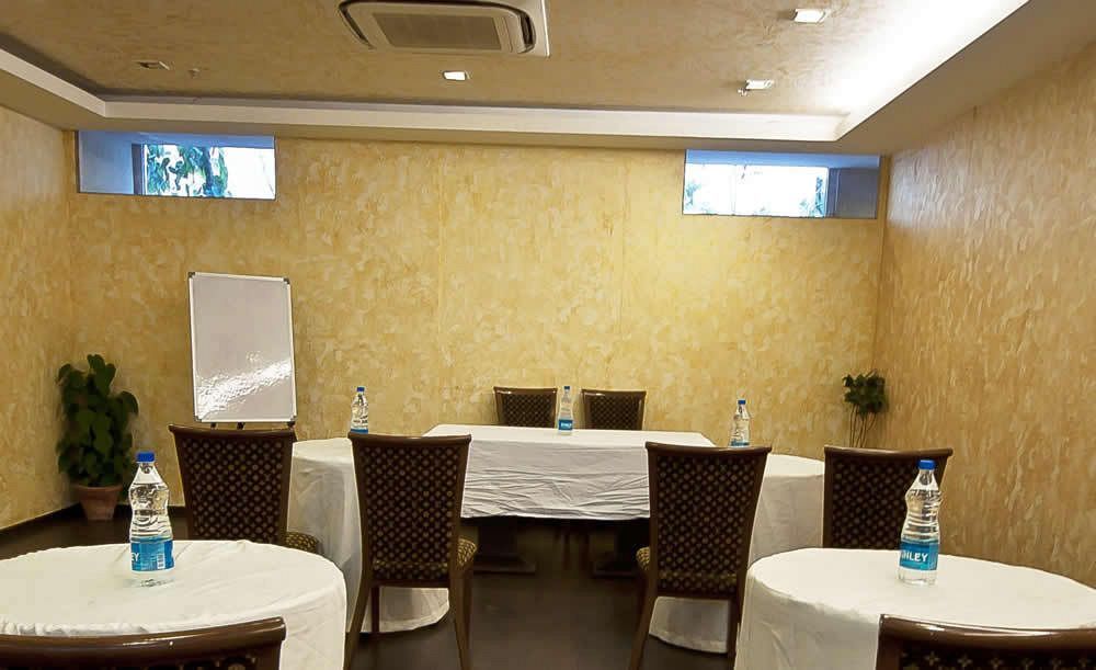 Divine Paradise Nueva Delhi Exterior foto